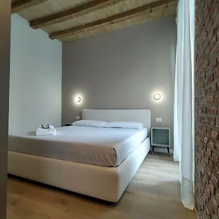 Appartement In Porta Venezia A Due Passi Dal Duomo Milaan